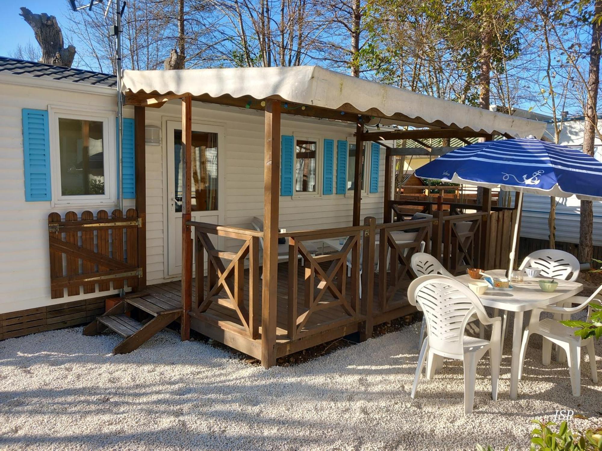 Mobilhome Les Volets Bleus Vaudreuille Bagian luar foto